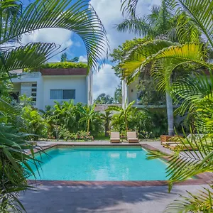 Hotel Xscapetulum ****
